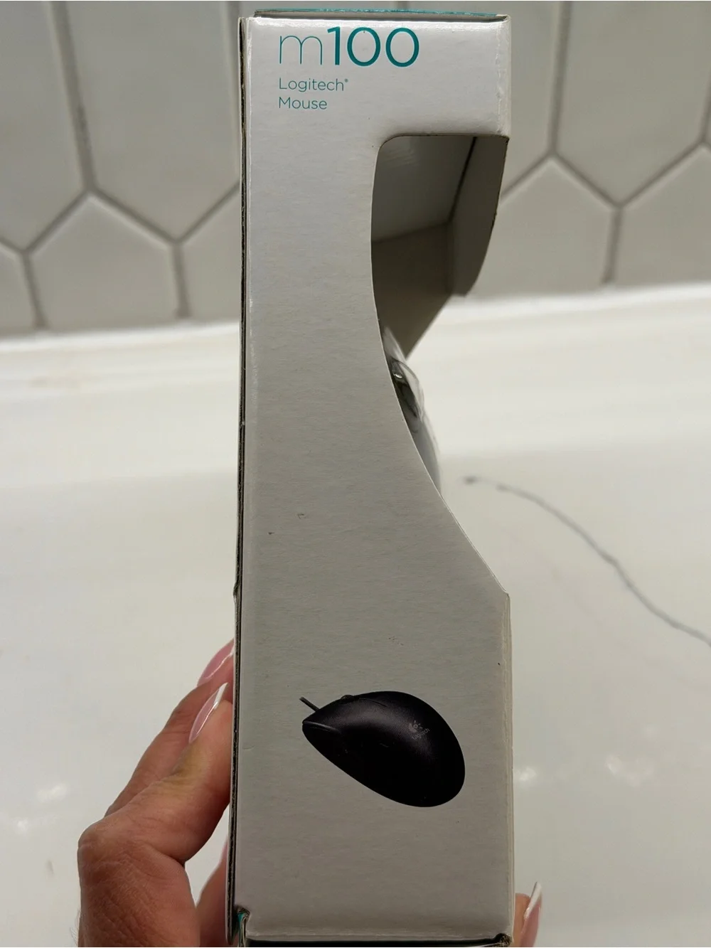 Logitech Wired Mouse in Dark Gray M100